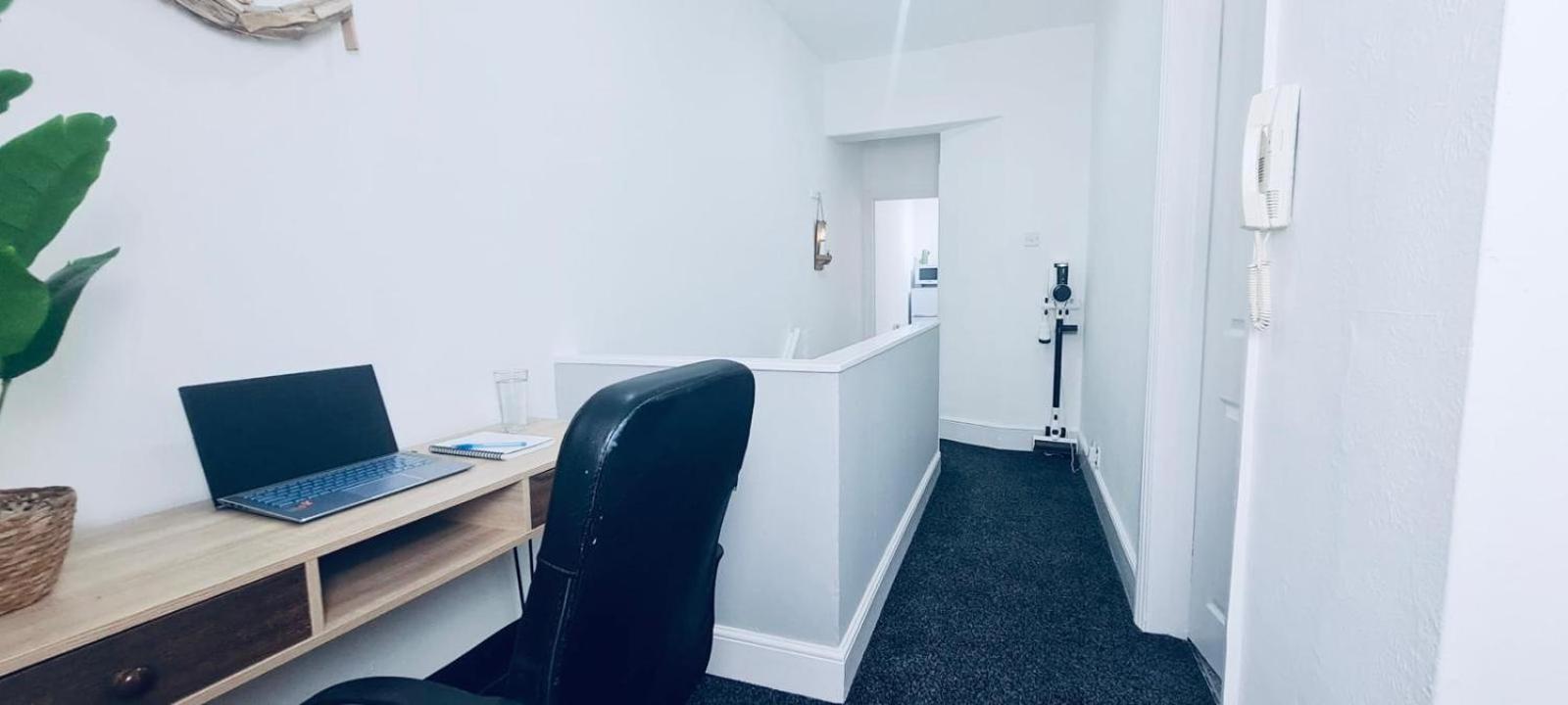Westcliff-On-Sea Modern 2 Bedroom Apartment - Free Parking Southend-on-Sea Exterior foto
